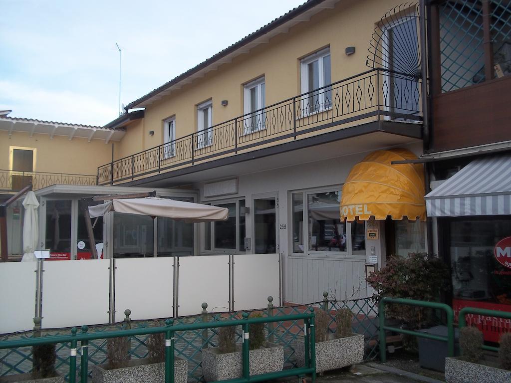 Hotel Gronda Lagunare Tessera Exterior photo